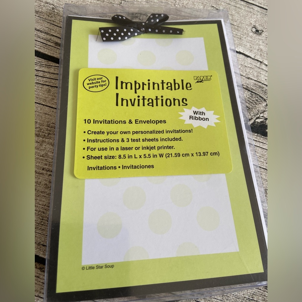 NEW in box. Box of 10 printable invitations + 10 envelopes.
